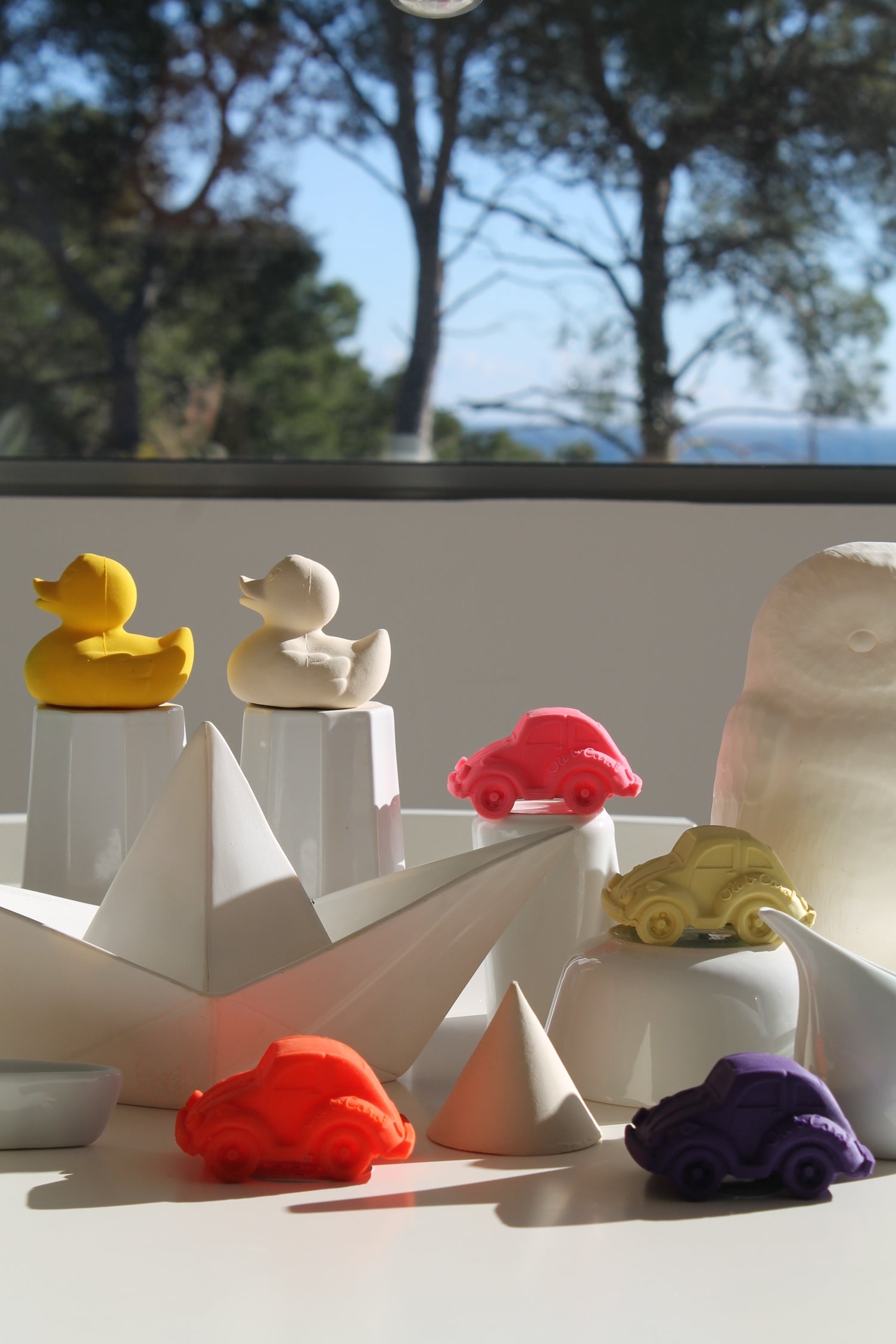 canard-monochrome-jaune-oli-carol