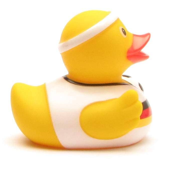 Trikot eines deutschen Fußballspielers mit Entenmotiv