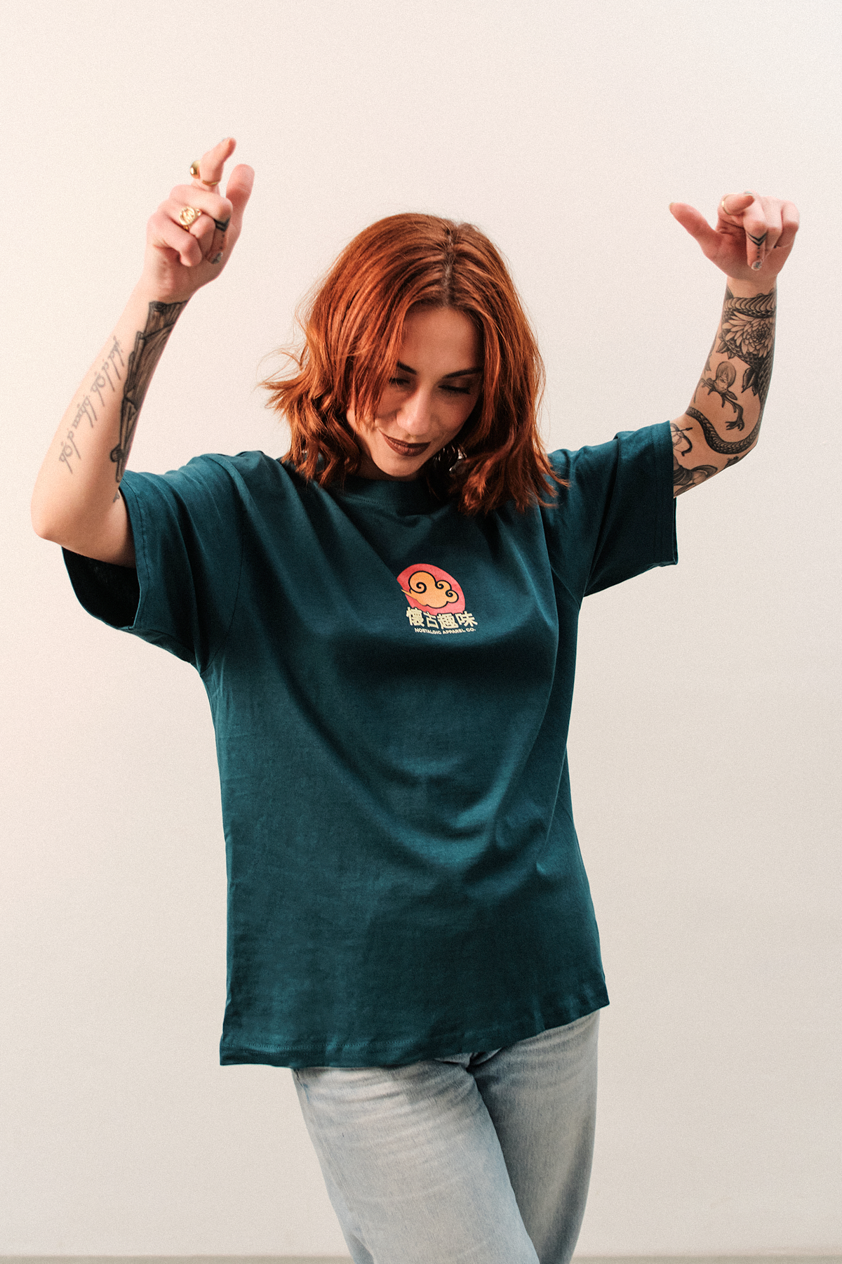 T-shirt Love me, feedme & Never Leave Me