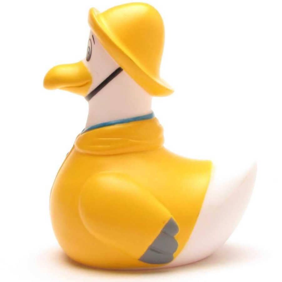 Möwe im gelben Regenmantel