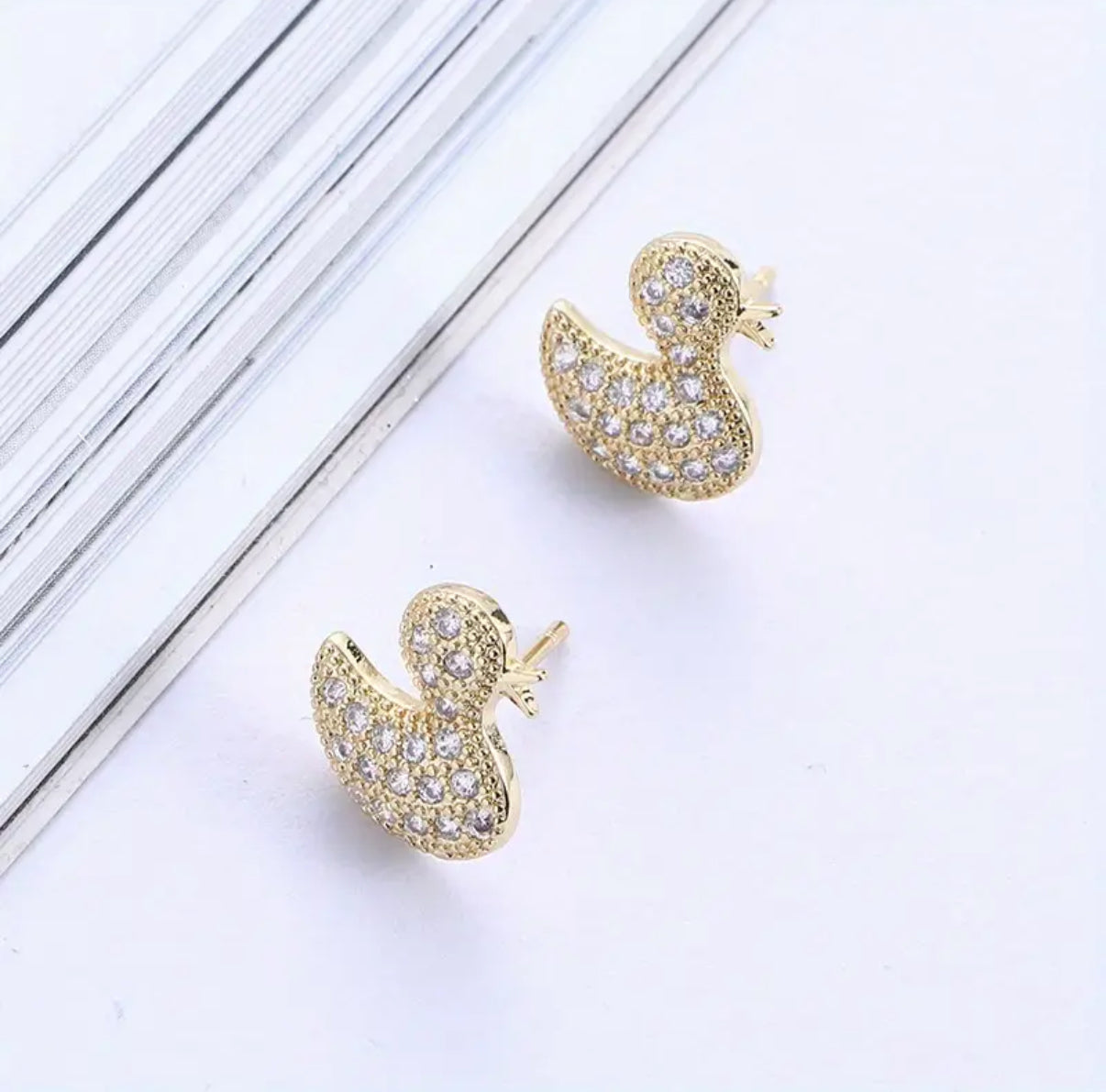 ensemble-assorti-collier-avec-pendentif-et-boucles-d-oreilles-canard