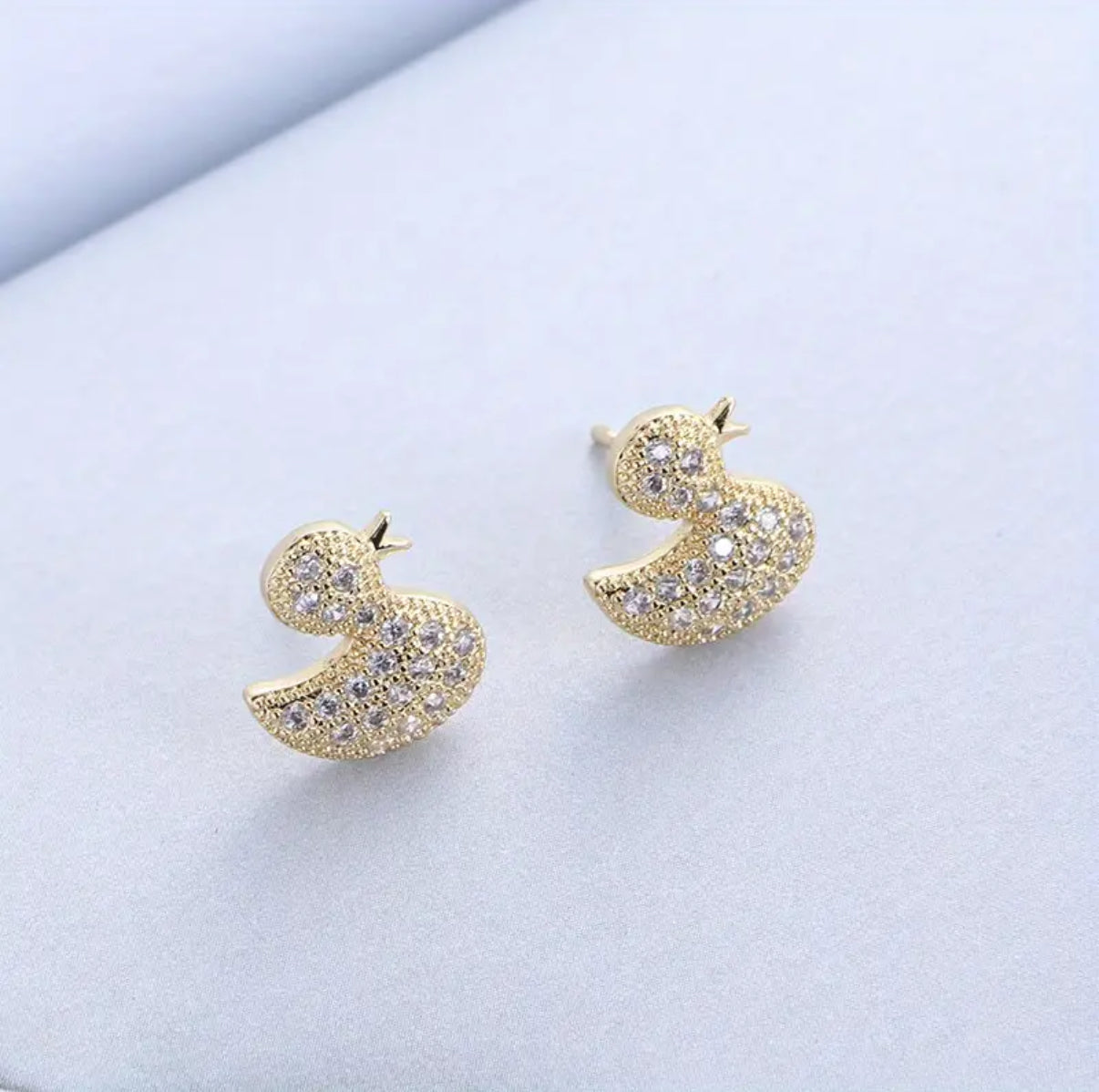 ensemble-assorti-collier-avec-pendentif-et-boucles-d-oreilles-canard