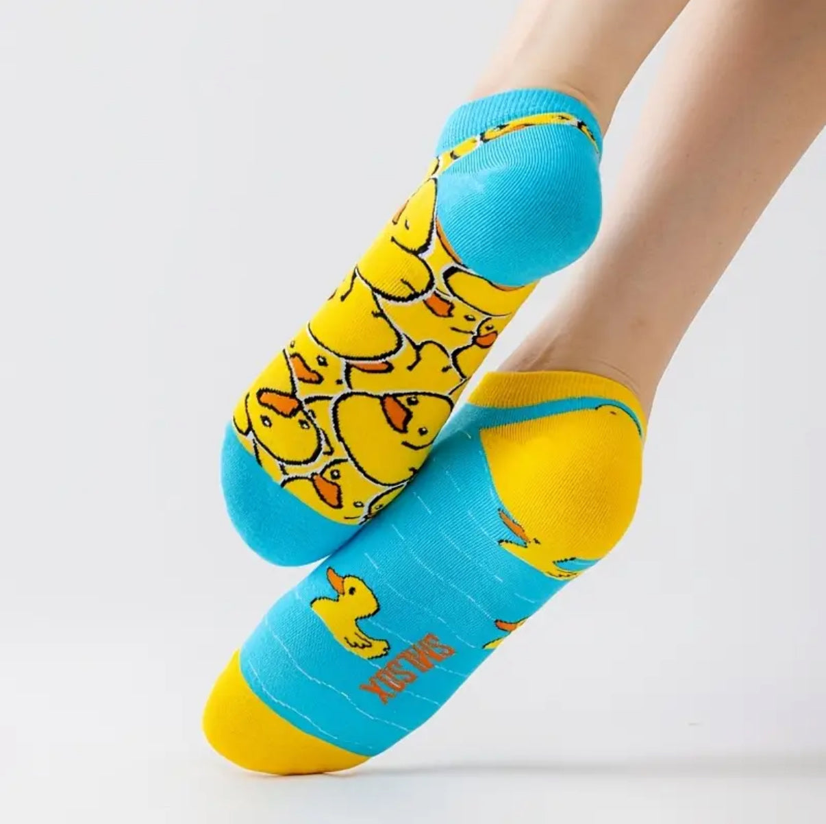 Kurze Socken mit Entenmotiv