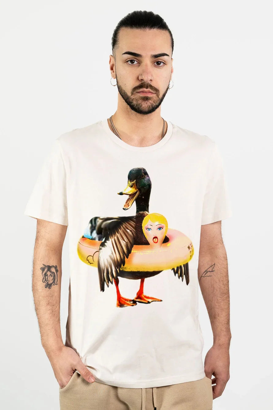 Tee shirt Blanc vintage avec un canard colvert dans une bouée poupée gonflable NUM WEAR