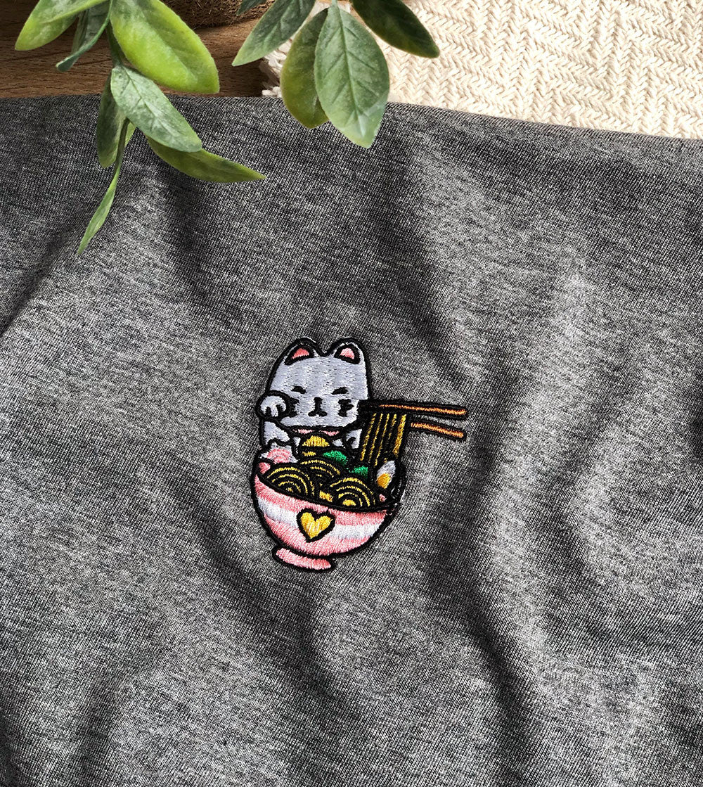 T-Shirt Brodé Chat Chanceux - Ramen Lover
