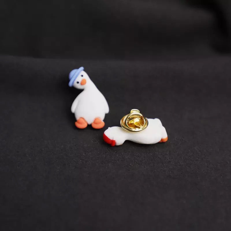 pins-canard-blanc-chapeau-bleu-cdb