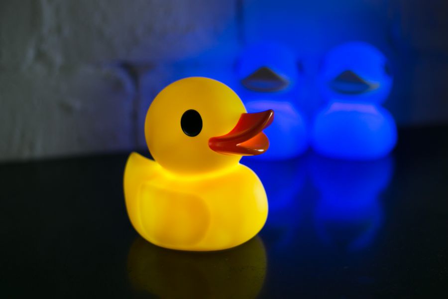 veilleuse-canard-jaune-dhink
