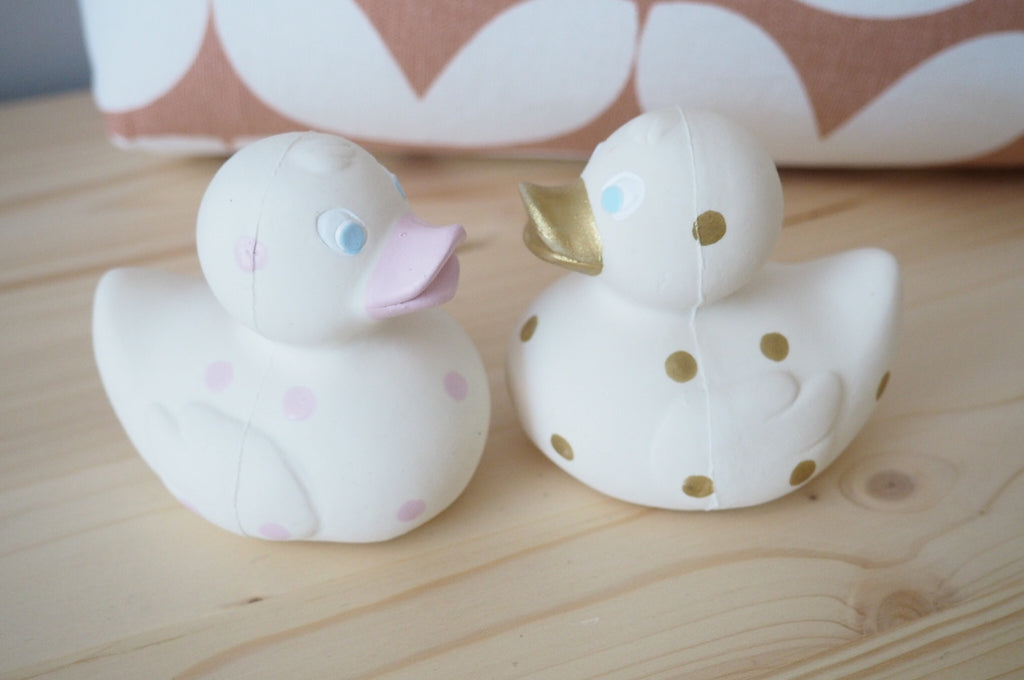 canard-a-pois-roses-oli-carol